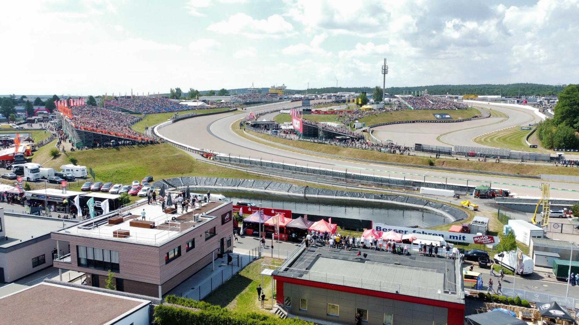 Ferienwohnung Quartier Am Sachsenring Oberlungwitz Exterior foto